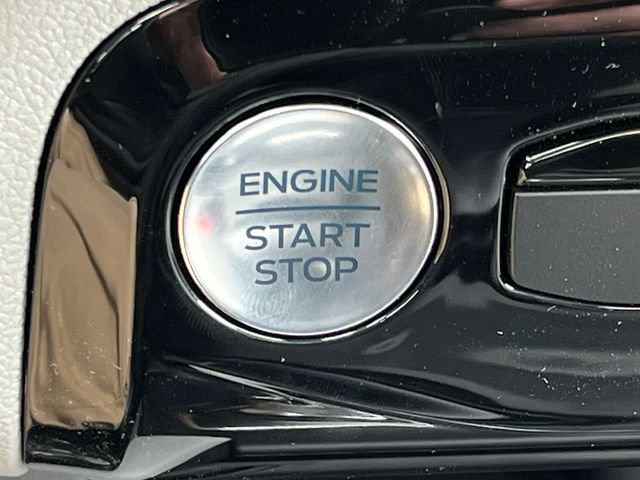 New 2024 Ford Escape SE w/ PHEV Premium Package FWD image 28