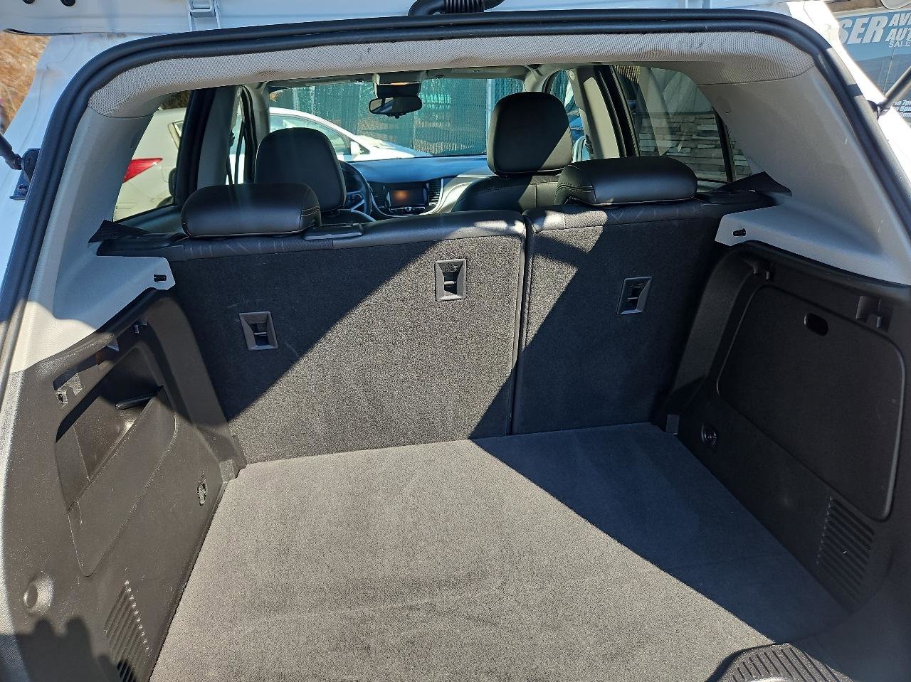 Used 2017 Chevrolet Trax LT w/ LT Convenience Package image 34
