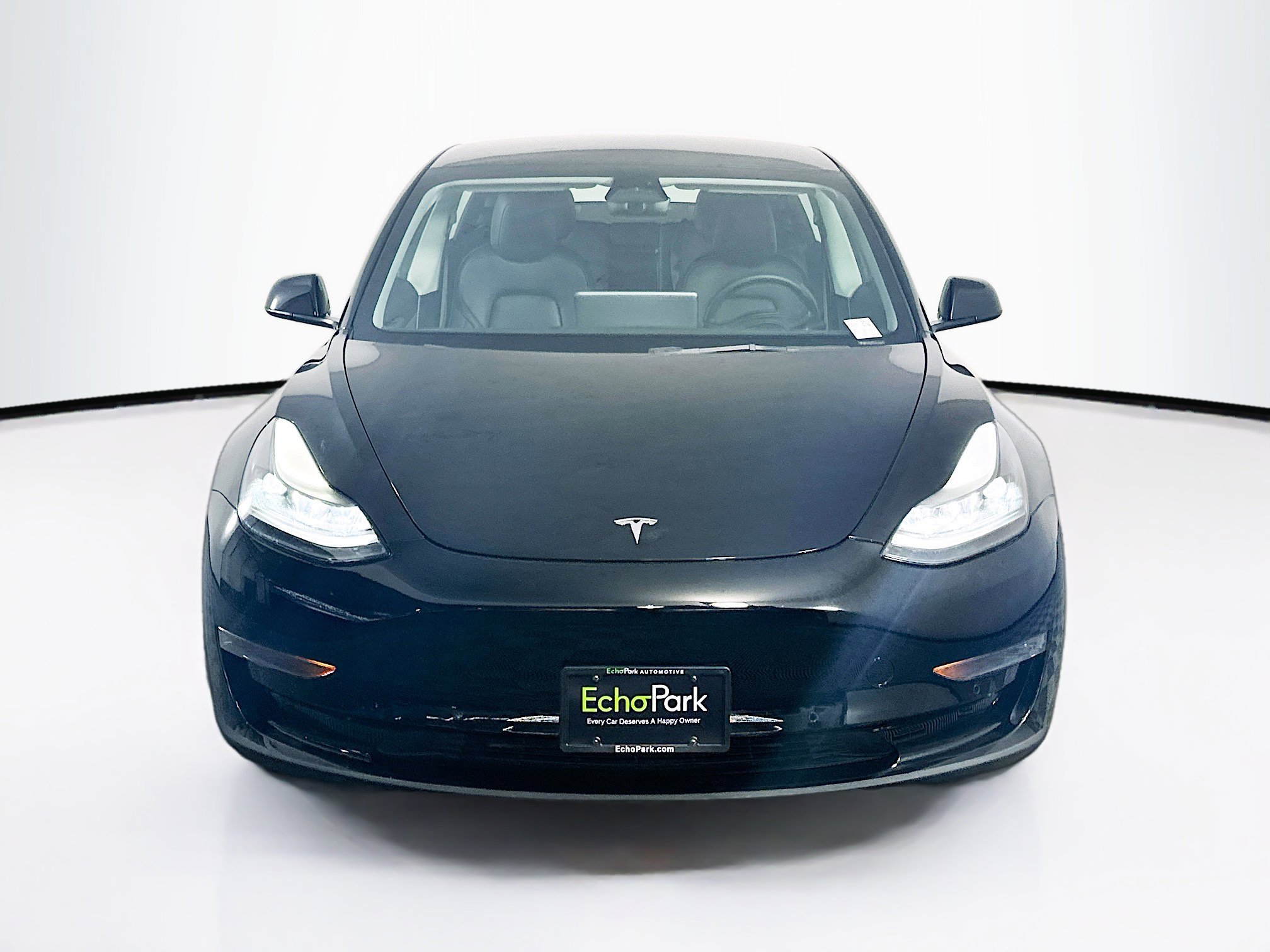 Used 2022 Tesla Model 3 Standard Range image 2