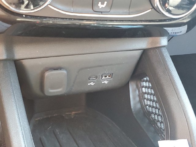 Used 2026 Chevrolet TrailBlazer LT AWD/4WD image 29