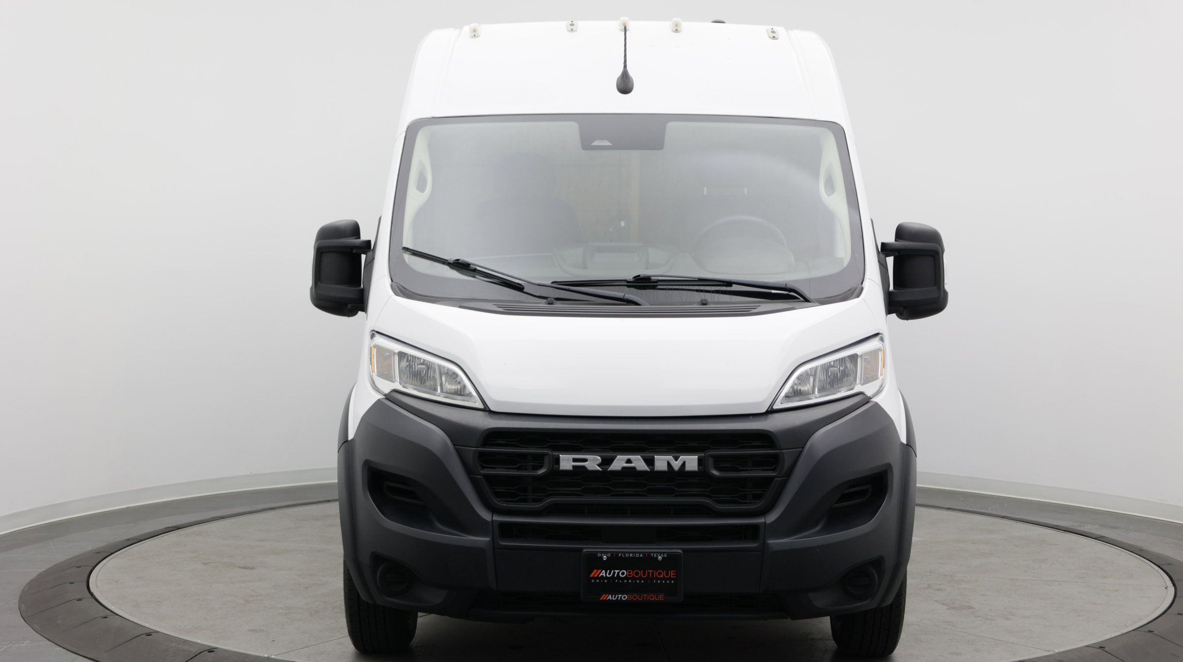 Used 2023 RAM ProMaster 2500 FWD image 2