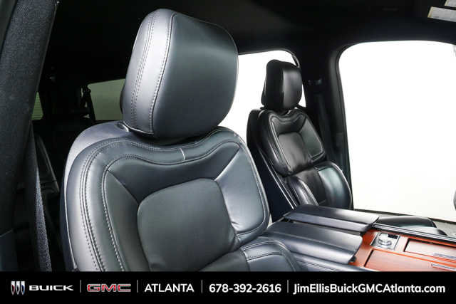 Used 2022 Lincoln Navigator L 4WD image 23