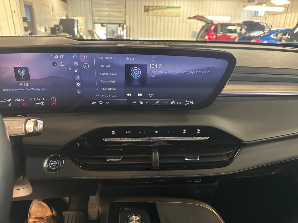 Used 2025 Buick Enclave Avenir w/ Trailering Package, 5000 lbs. AWD/4WD image 19
