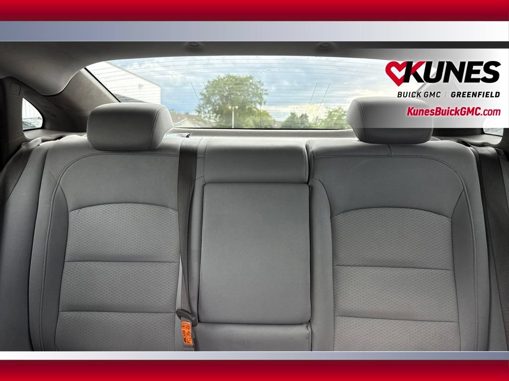 Used 2016 Chevrolet Malibu L FWD image 16