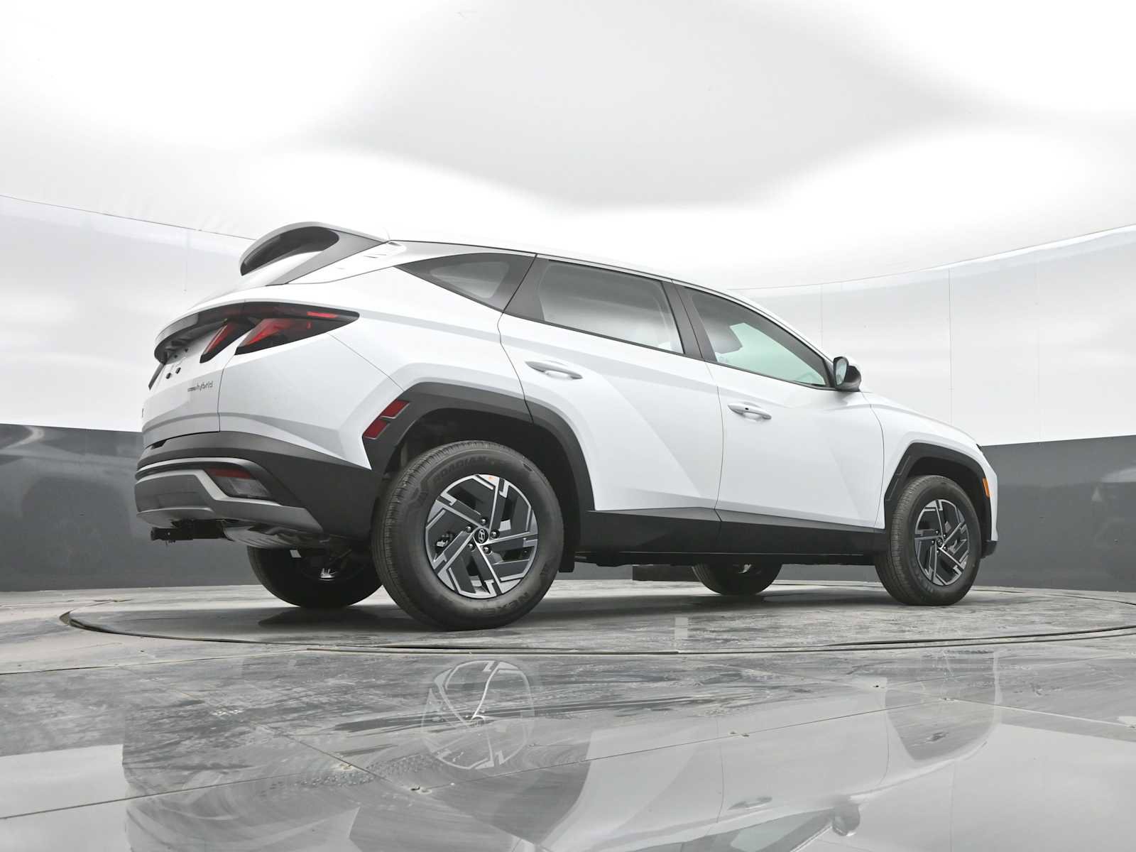 New 2026 Hyundai Tucson Blue SE w/ Tow & Go Package image 36