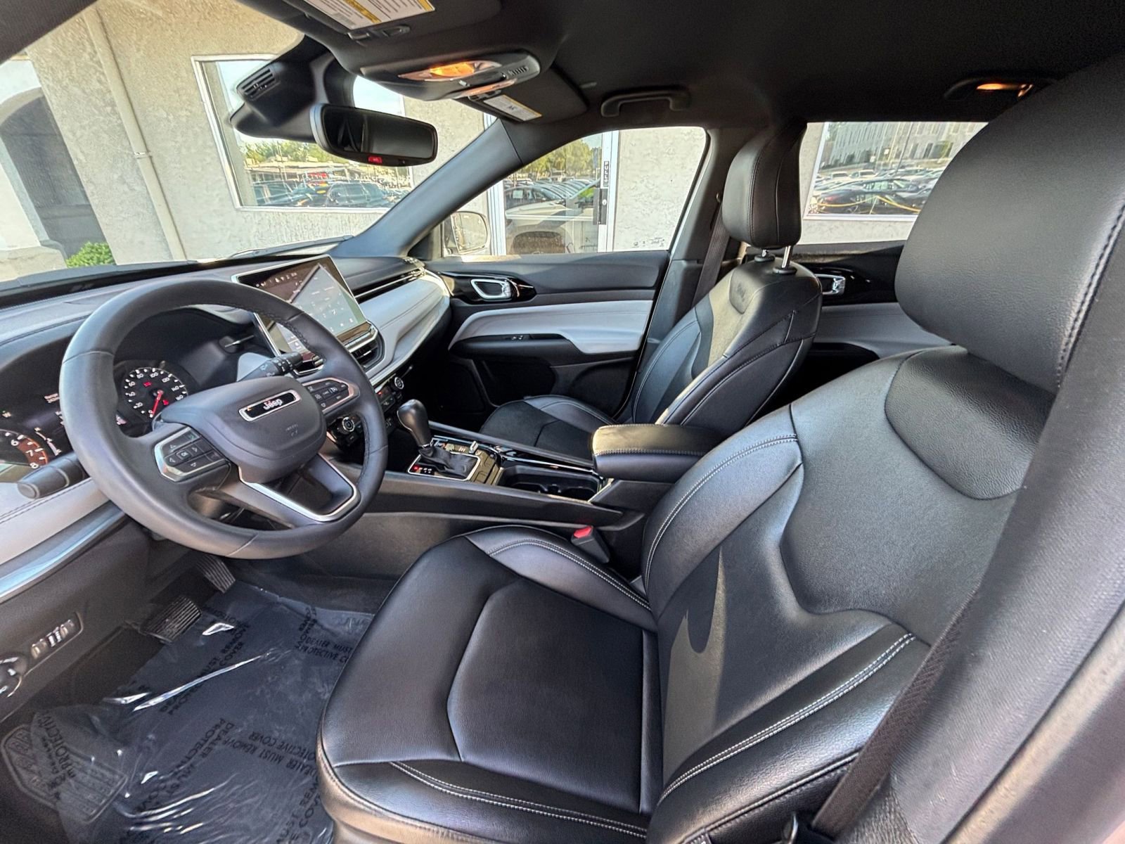Used 2025 Jeep Compass Limited AWD/4WD image 28