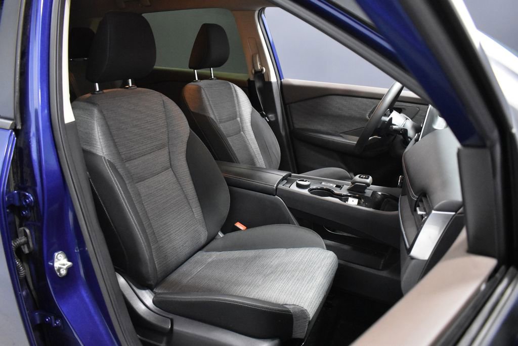 Certified 2023 Nissan Rogue SV image 14