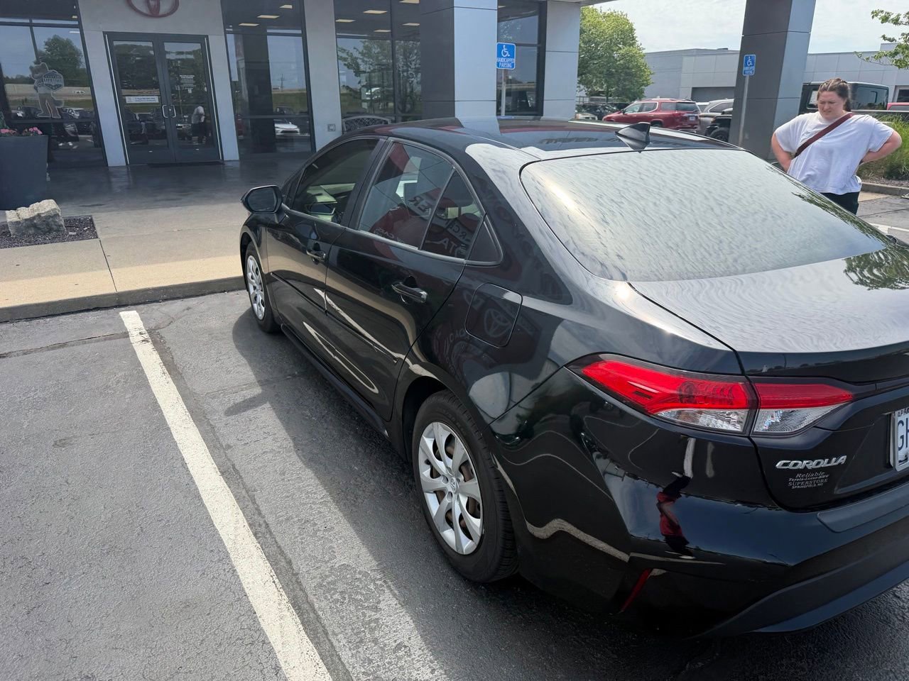 Used 2020 Toyota Corolla LE w/ Body Protection Package FWD image 4
