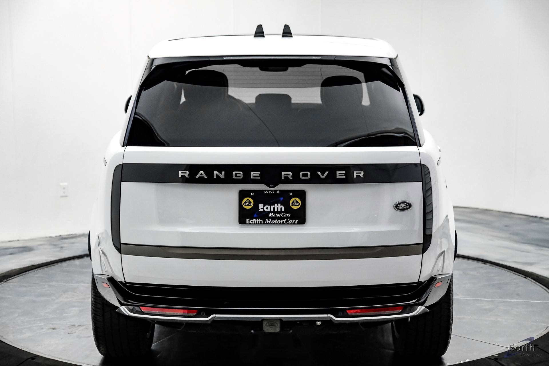 Used 2023 Land Rover Range Rover SE image 11