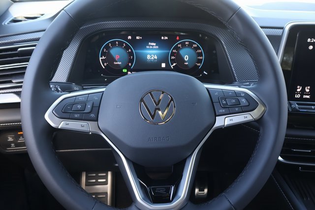 New 2026 Volkswagen Atlas Cross Sport SEL R-Line image 17