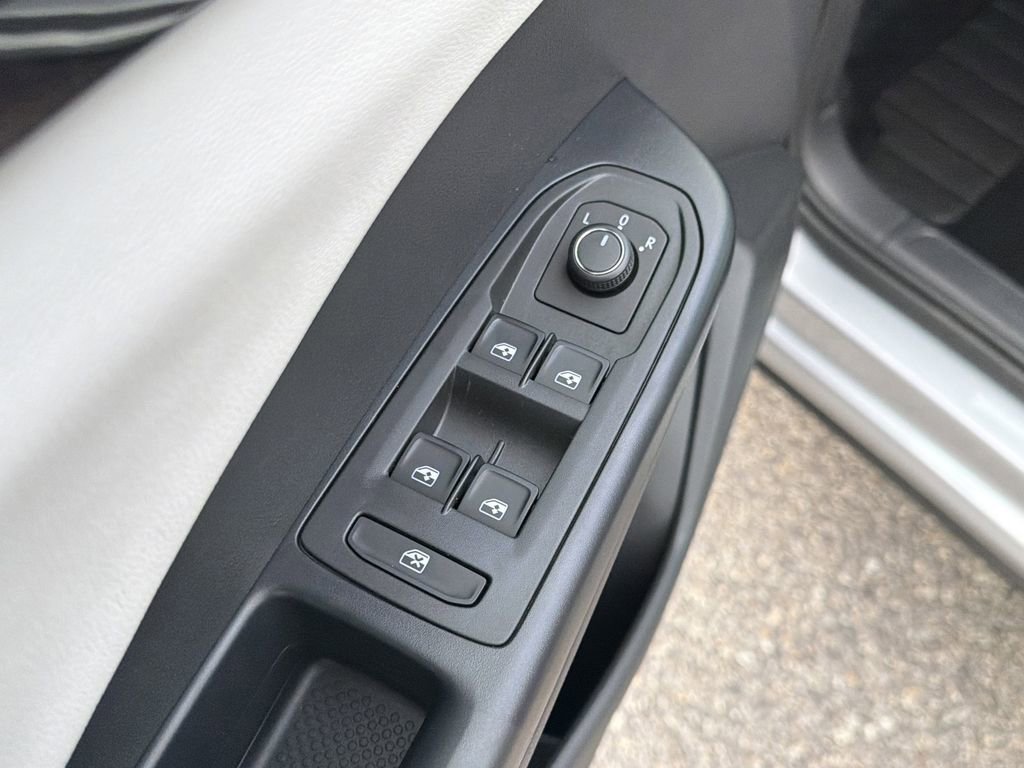 New 2026 Volkswagen Taos S FWD image 23