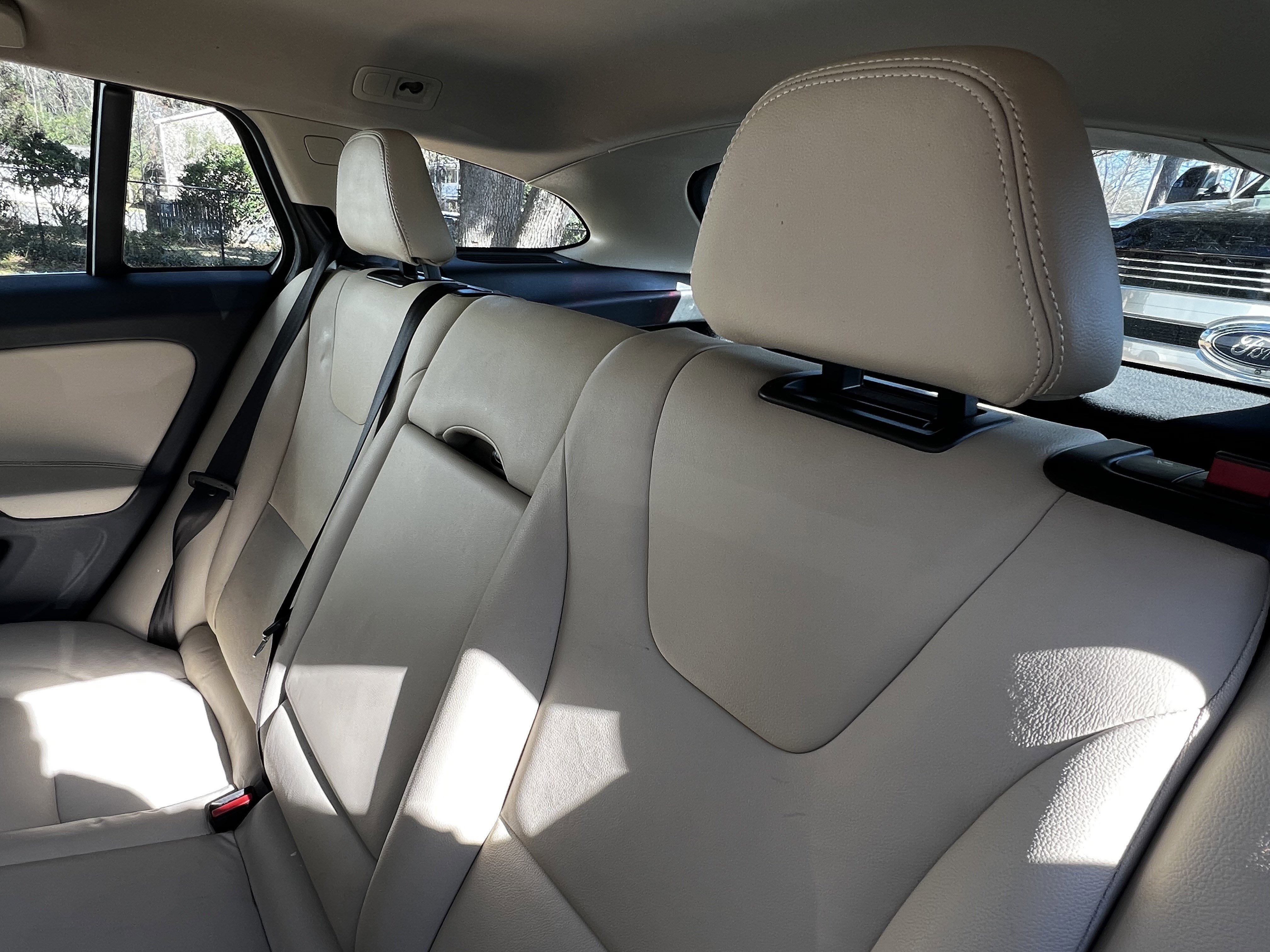 Used 2016 Volvo V60 T5 Premier w/ Convenience Package image 33