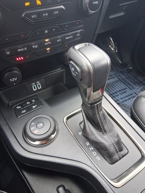 Used 2023 Ford Ranger Lariat w/ Tremor Off-Road Package image 28