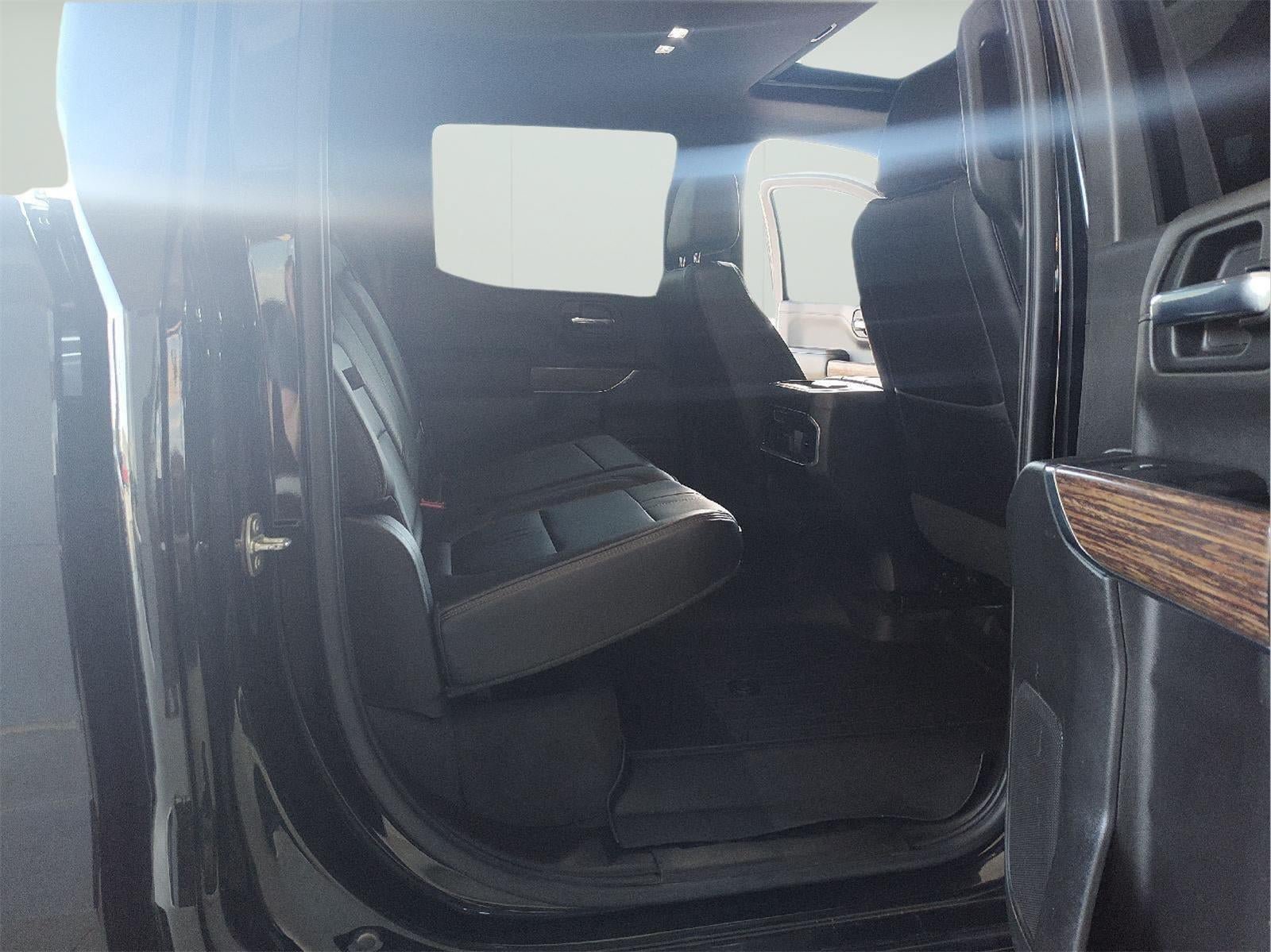 Used 2019 Chevrolet Silverado 1500 High Country w/ Technology Package AWD/4WD image 25
