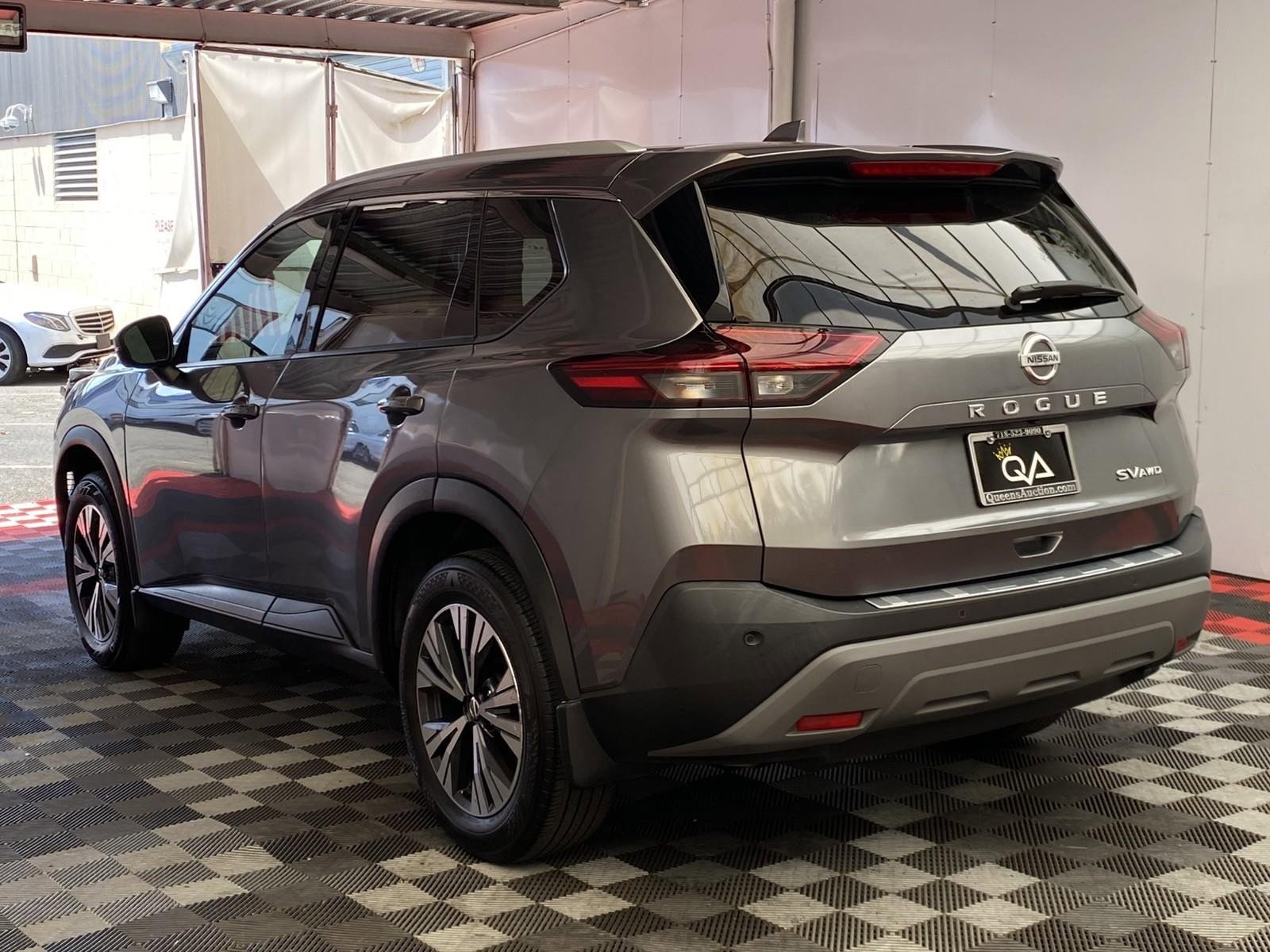 Used 2021 Nissan Rogue SV w/ Premium Package AWD/4WD image 4