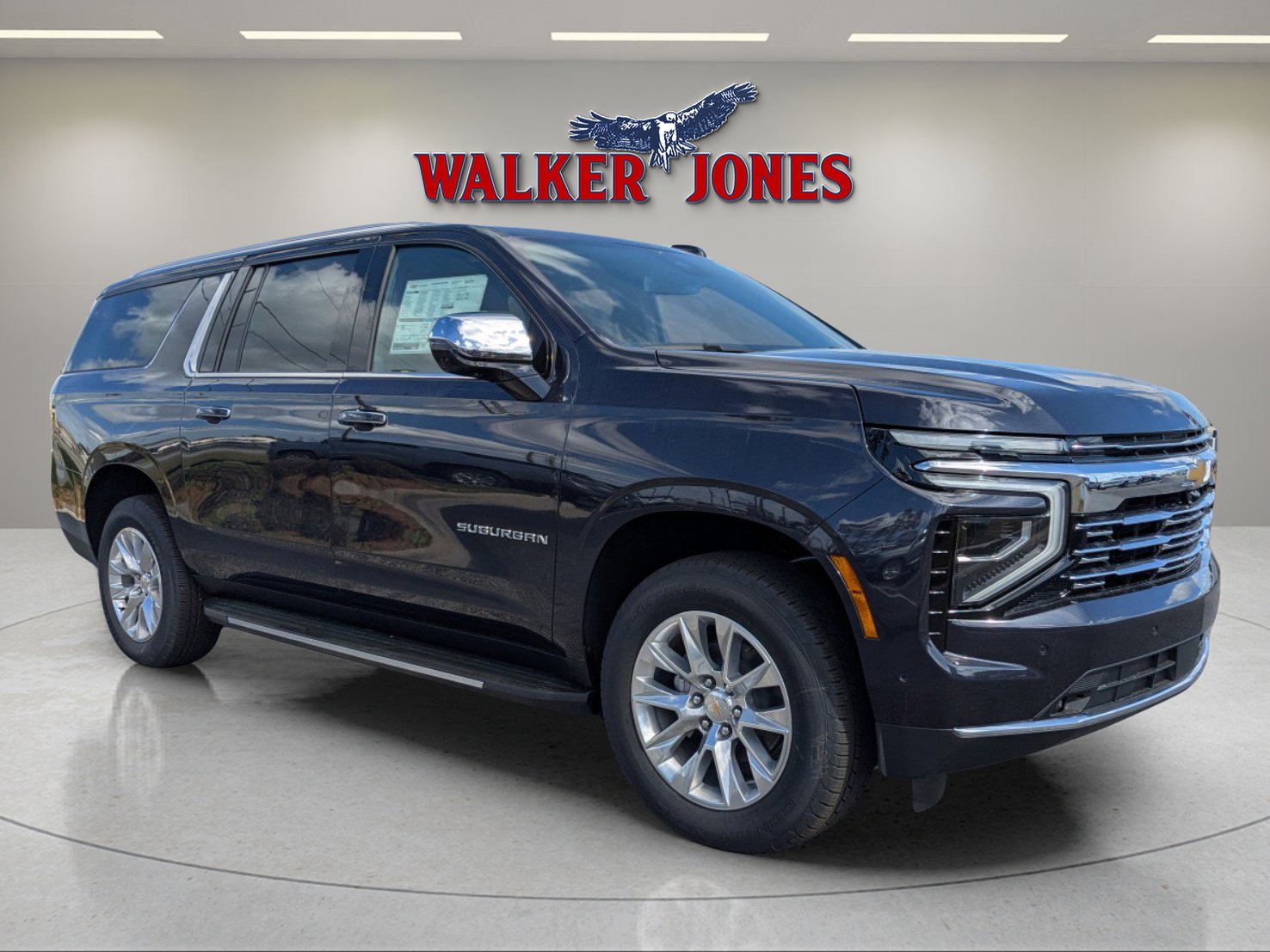 New 2025 Chevrolet Suburban Premier image 2