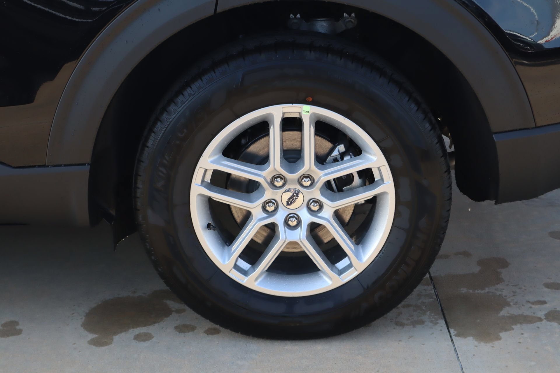 New 2026 Ford Explorer Active AWD/4WD image 19