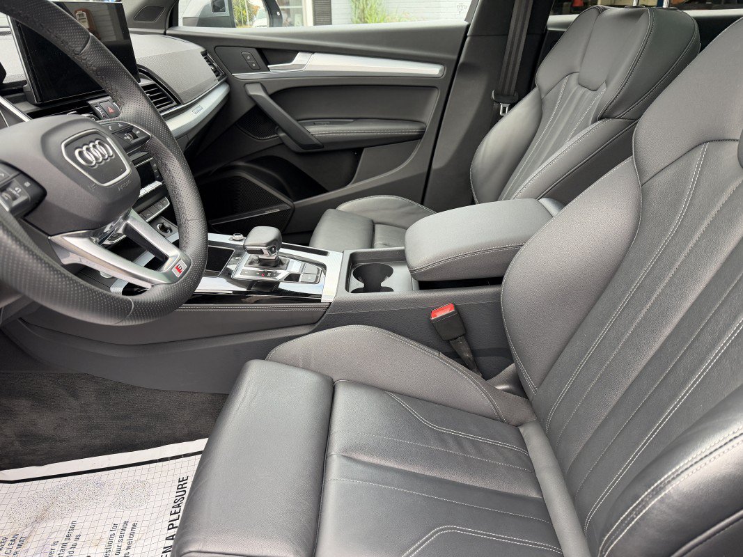 Used 2024 Audi Q5 2.0T Premium Plus w/ Premium Plus Package AWD/4WD image 14
