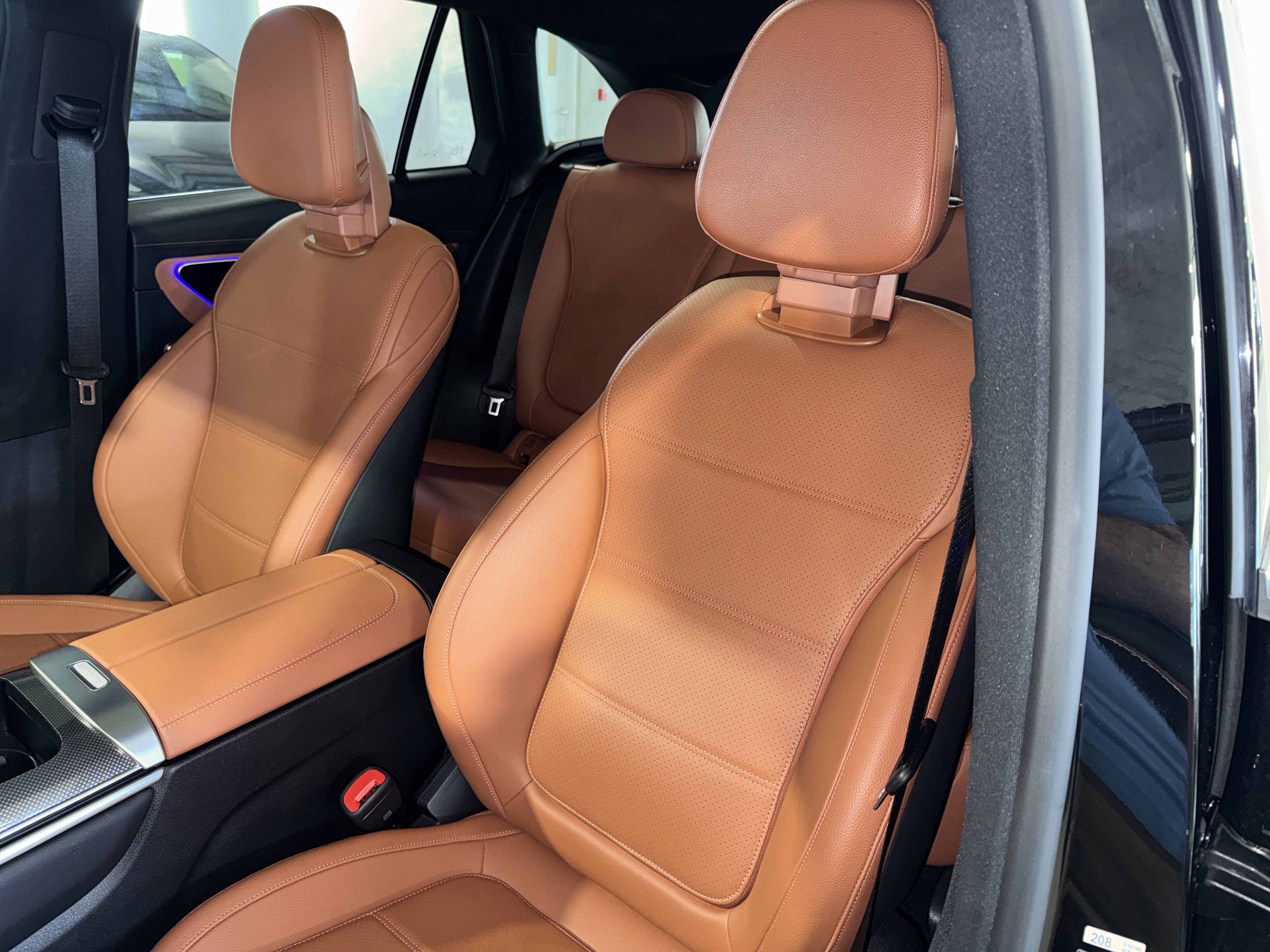 Used 2023 Mercedes-Benz GLC 300 image 34