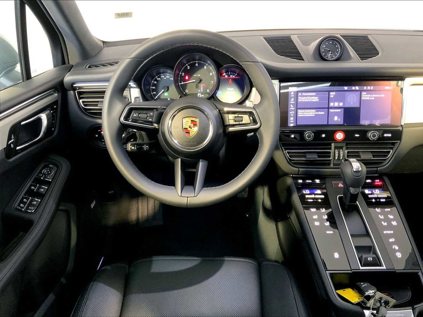 New 2025 Porsche Macan image 13