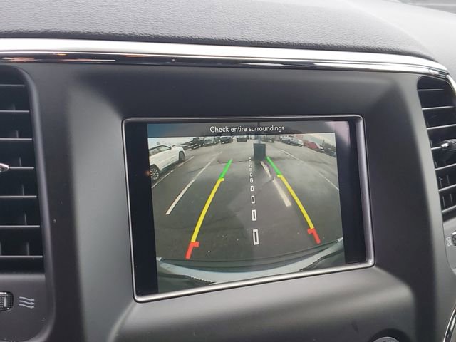 Used 2020 Jeep Grand Cherokee Laredo image 20