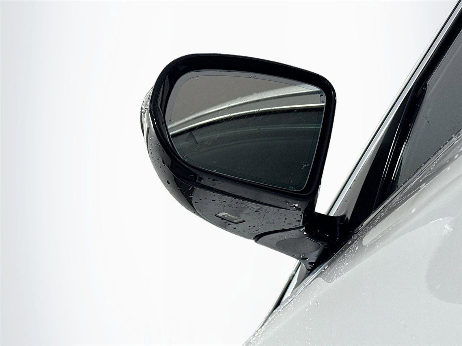 Used 2017 Mercedes-Benz E 300 4MATIC image 10