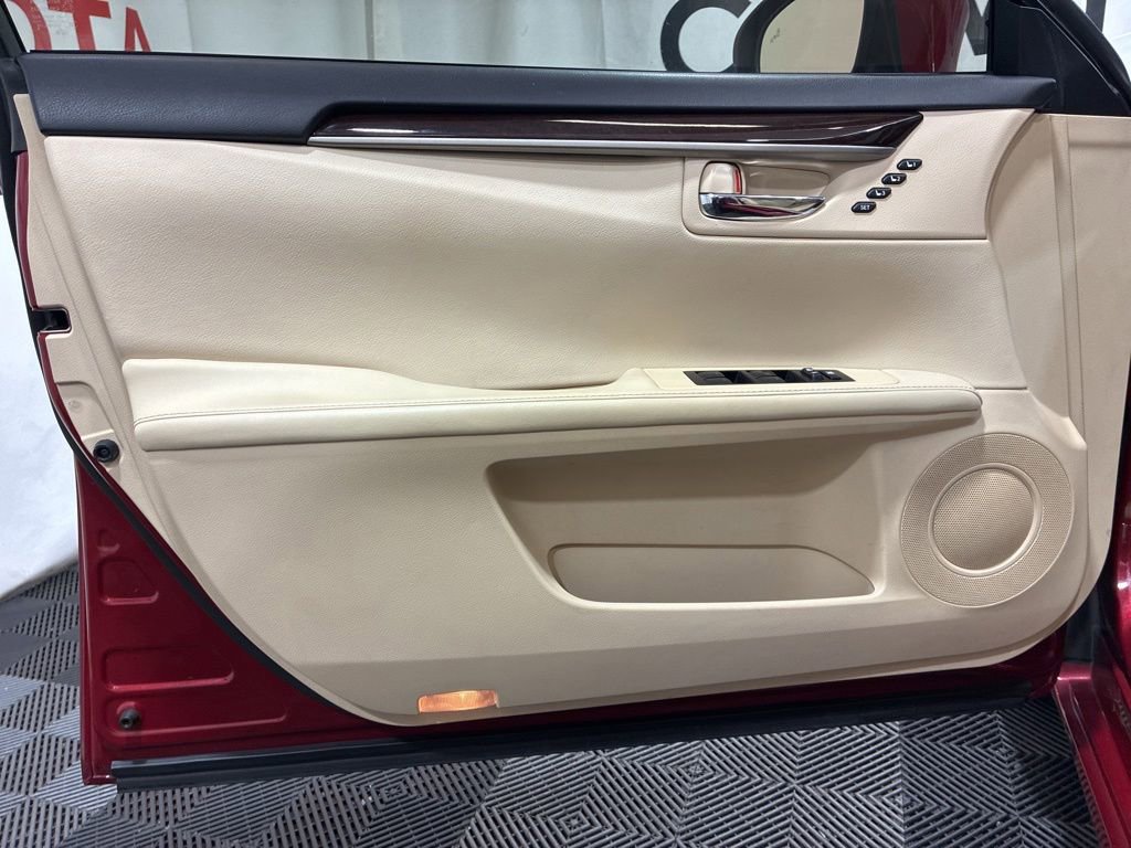 Used 2013 Lexus ES 350 w/ Premium Pkg FWD image 23