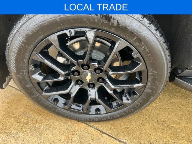 Used 2024 Chevrolet Tahoe LT w/ Luxury Package image 11