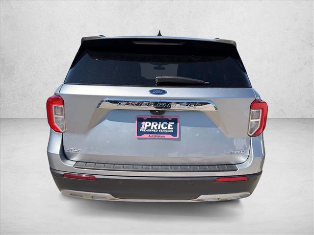 Used 2023 Ford Explorer XLT w/ Equipment Group 202A AWD/4WD image 5
