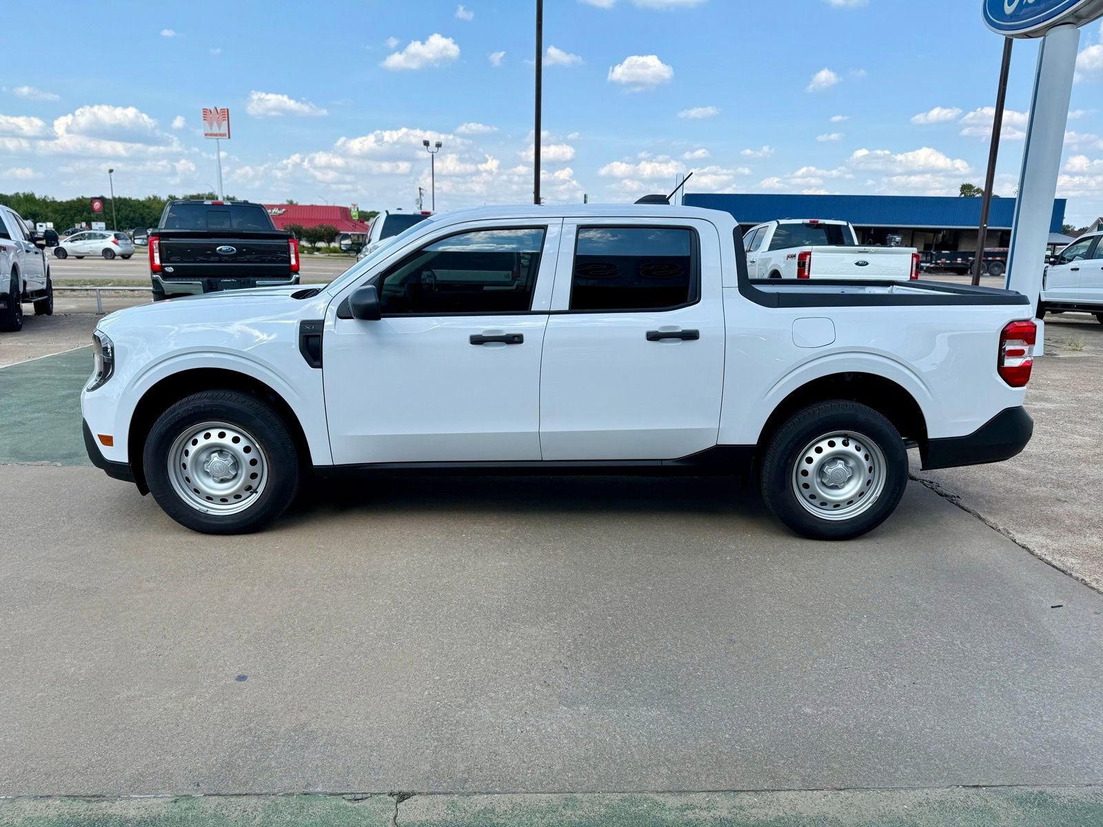 New 2025 Ford Maverick XL w/ Equipment Group 101A image 33