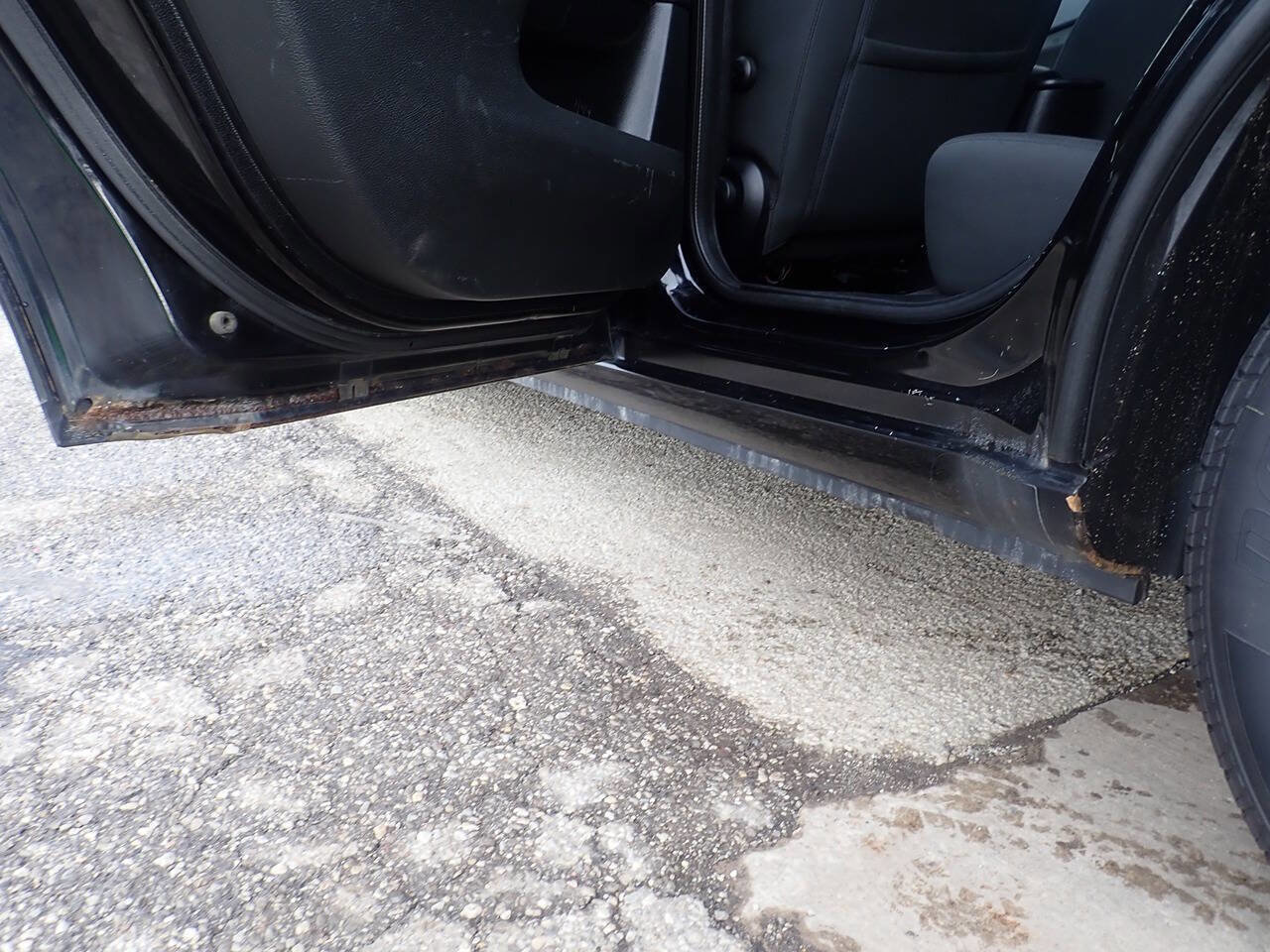 Used 2013 Dodge Avenger SE FWD image 14