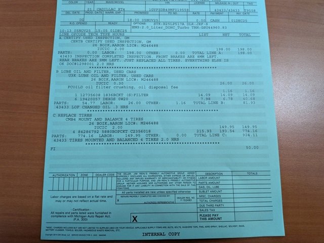 Used 2021 Cadillac XT4 Premium Luxury w/ Cold Weather Package image 2