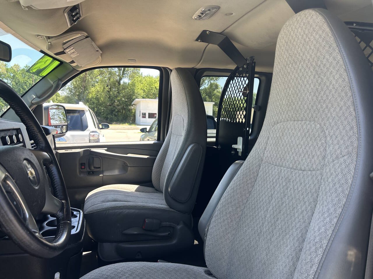 Used 2014 Chevrolet Express 1500 LT w/ LT Preferred Equipment Group RWD image 13