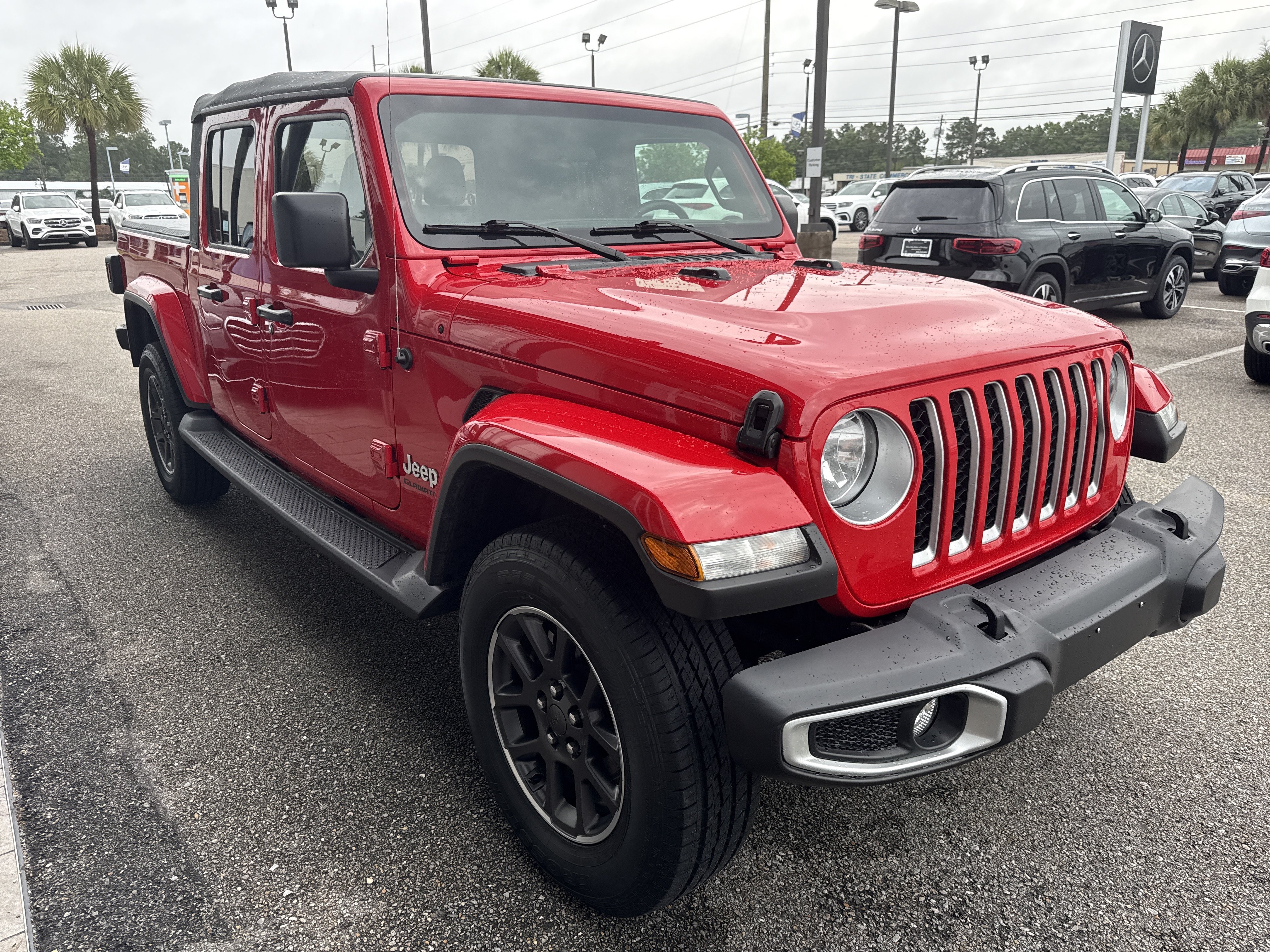 Used 2021 Jeep Gladiator Overland w/ Trailer Tow Package AWD/4WD image 5
