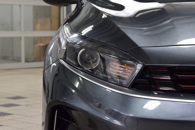 Used 2022 Kia Forte GT-Line w/ GT-Line Premium Package image 12