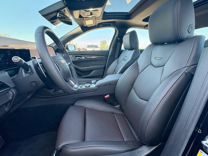 New 2026 Cadillac CT5 V image 32