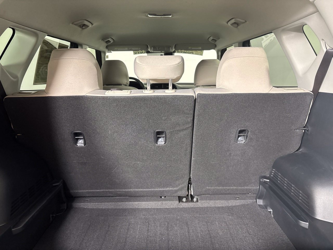 Used 2025 Kia Soul LX FWD image 25