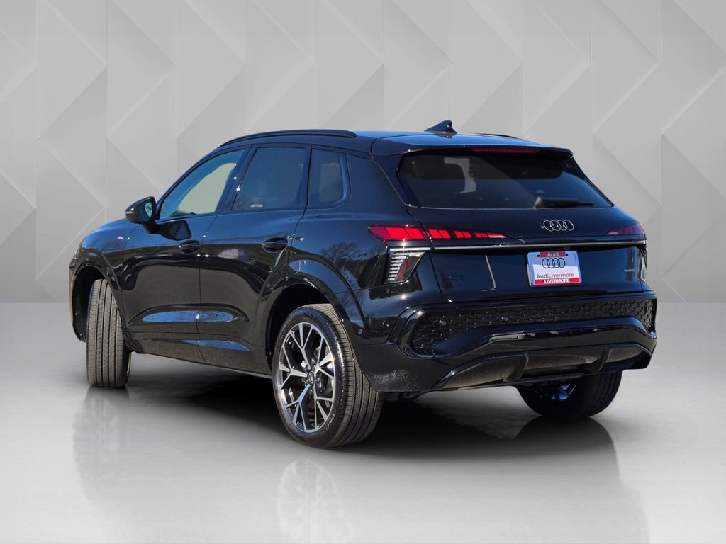 New 2026 Audi Q3 quattro 2.0T image 4