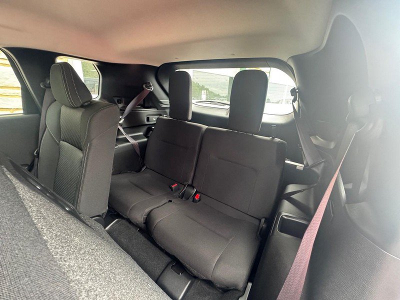 Used 2025 Mitsubishi Outlander ES AWD/4WD image 11