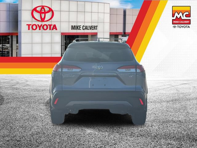 Used 2024 Toyota Corolla Cross LE FWD image 4