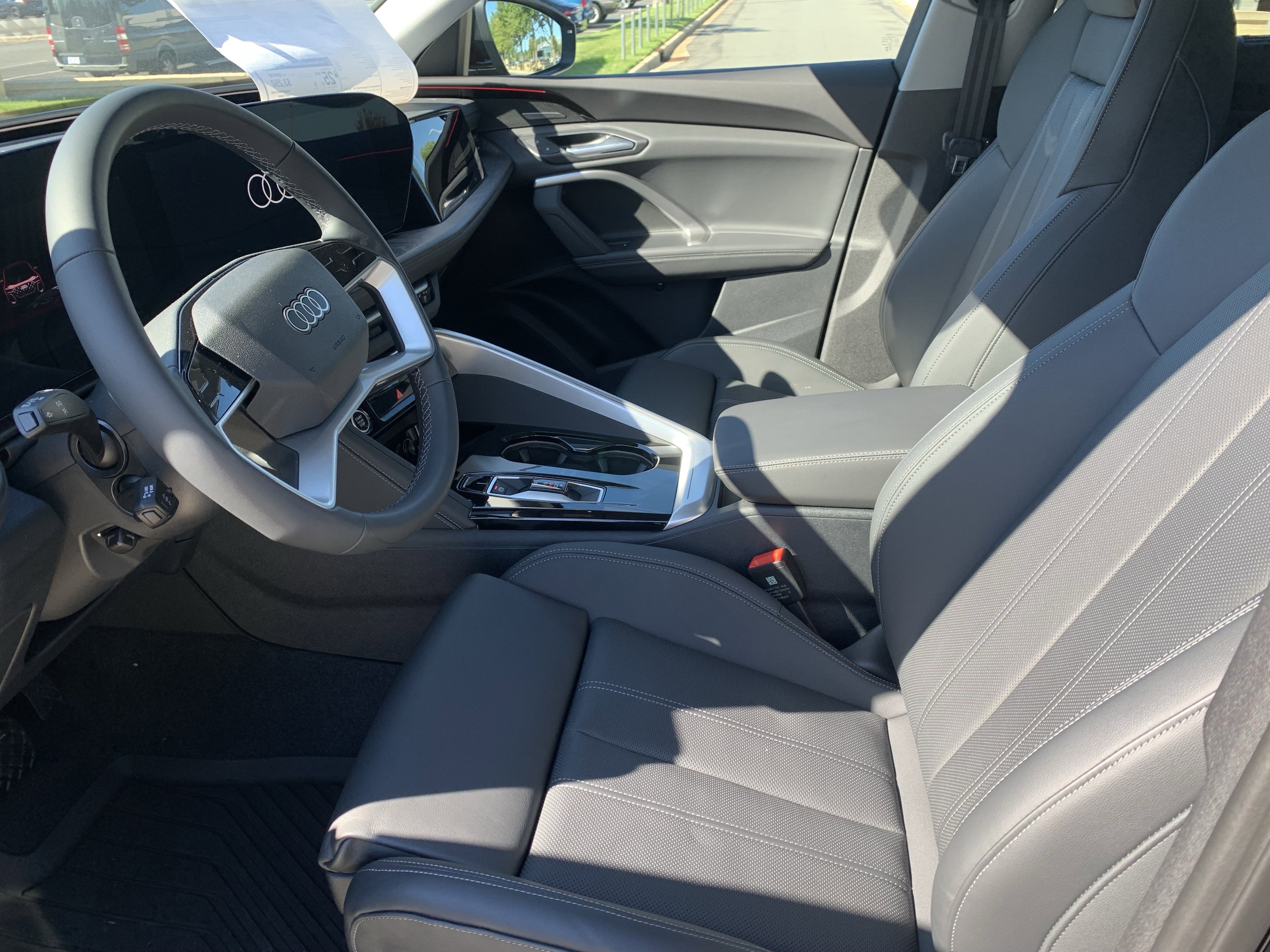 Used 2025 Audi Q5 Premium Plus w/ Premium Plus AWD/4WD image 17