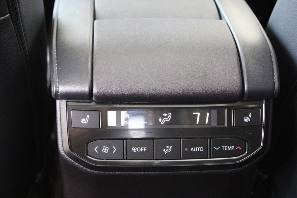 Certified 2026 Toyota Highlander Platinum AWD/4WD image 57