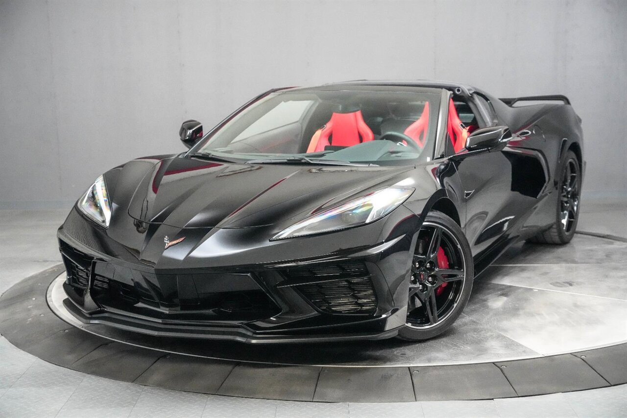 Used 2021 Chevrolet Corvette w/ Z51 Performance Package w/ Z51 Performance Package image 4