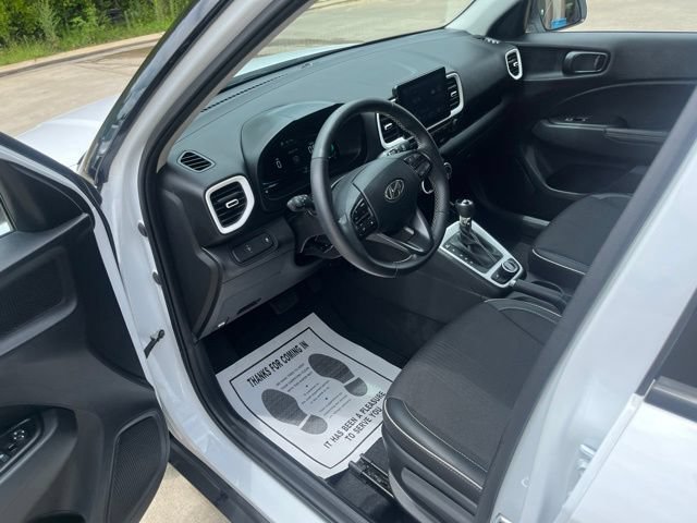 Used 2026 Hyundai Venue SEL FWD image 10