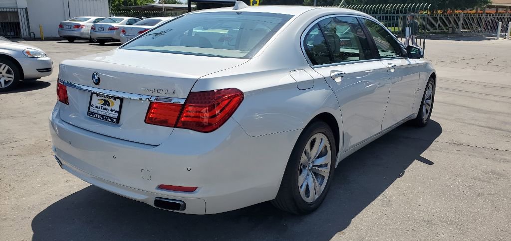 Used 2012 BMW 740Li image 12