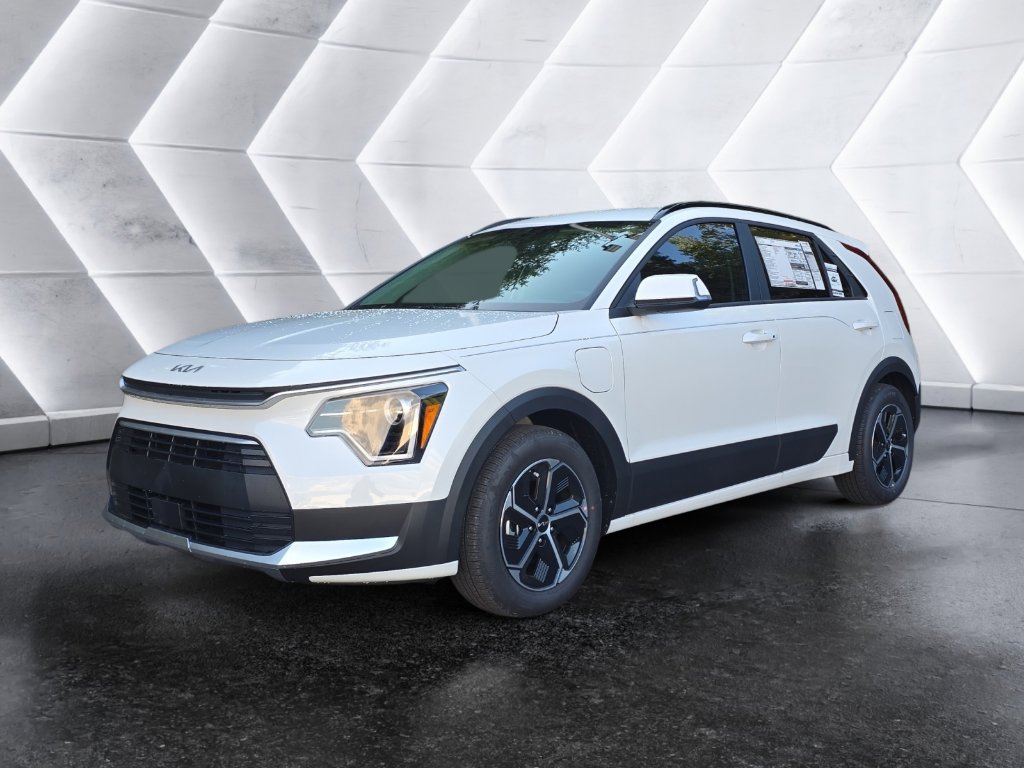 New 2025 Kia Niro EX w/ EX Cold Weather Package