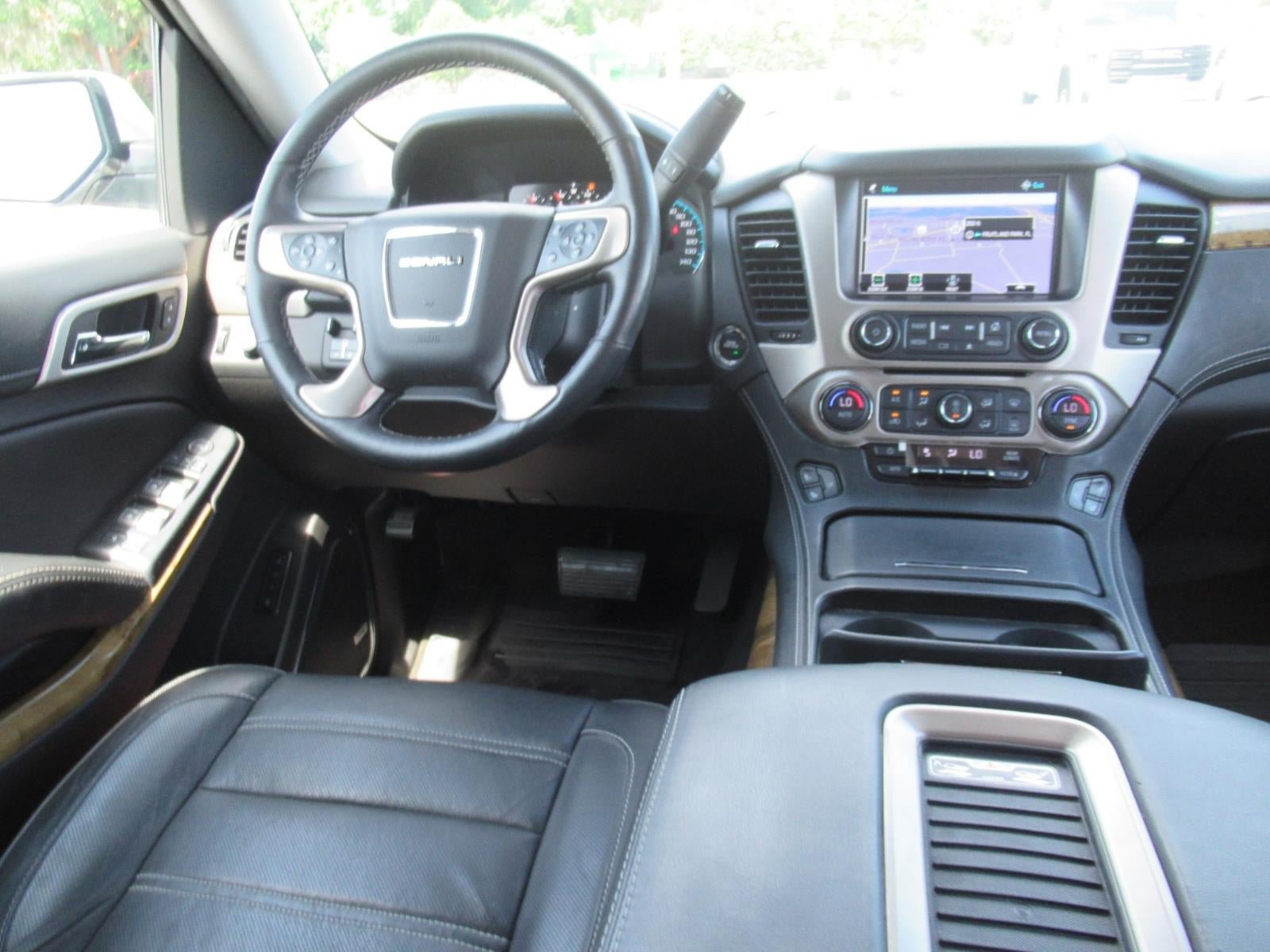 Used 2017 GMC Yukon XL Denali RWD image 13