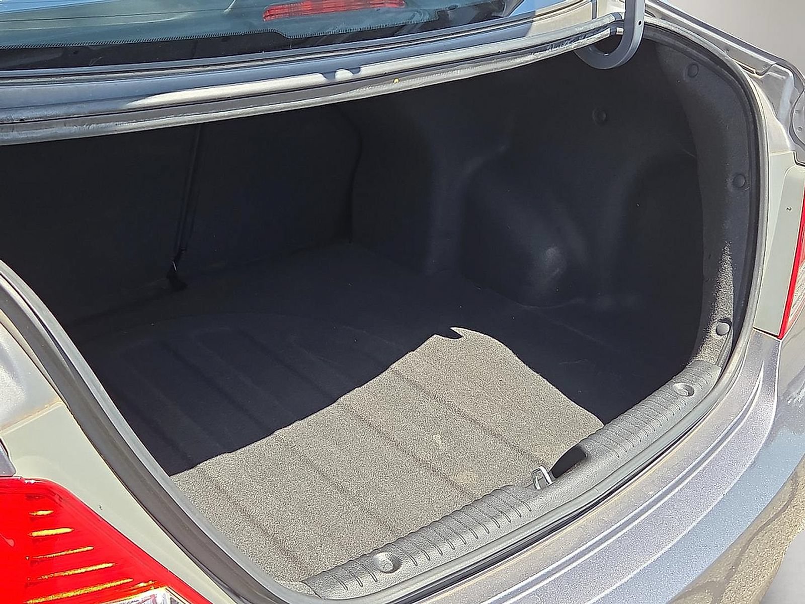 Used 2013 Hyundai Accent GLS FWD image 18