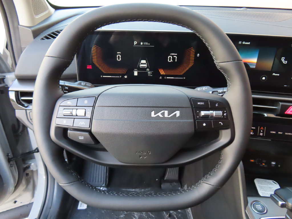 New 2026 Kia Sportage EX w/ EX Panorama Roof Package FWD image 4