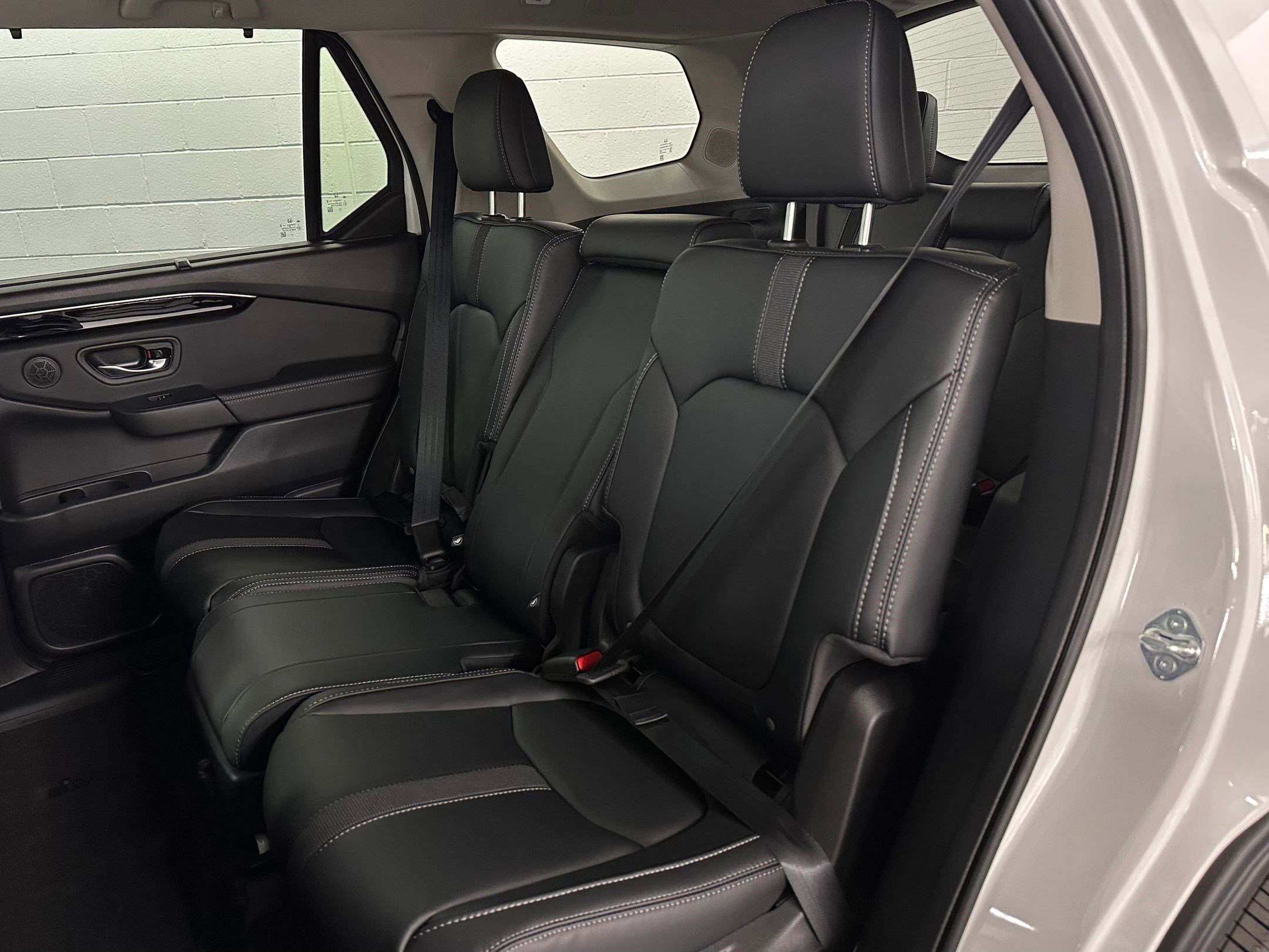 New 2025 Honda Pilot Touring image 14